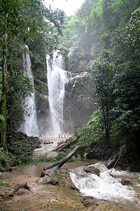 泰国北部家公园的瀑MorkFa图片