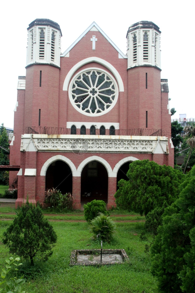 缅甸仰光红砖教堂图片