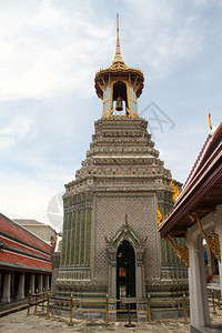 泰国曼谷大皇宫旧钟楼背景图片