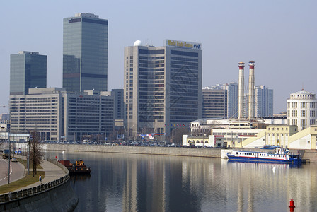 莫斯科的里河和世界贸易中心图片