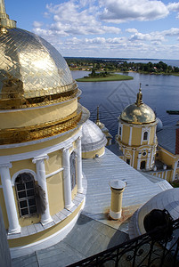 金杯子和俄罗斯的塞利热湖图片
