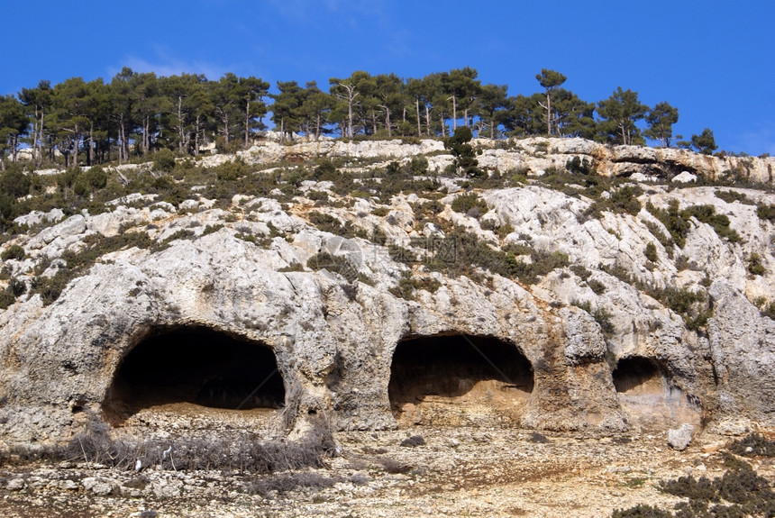 土耳其Alahan修道院附近山洞穴图片
