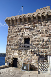 土耳其博德鲁姆城堡的楼梯和塔高清图片