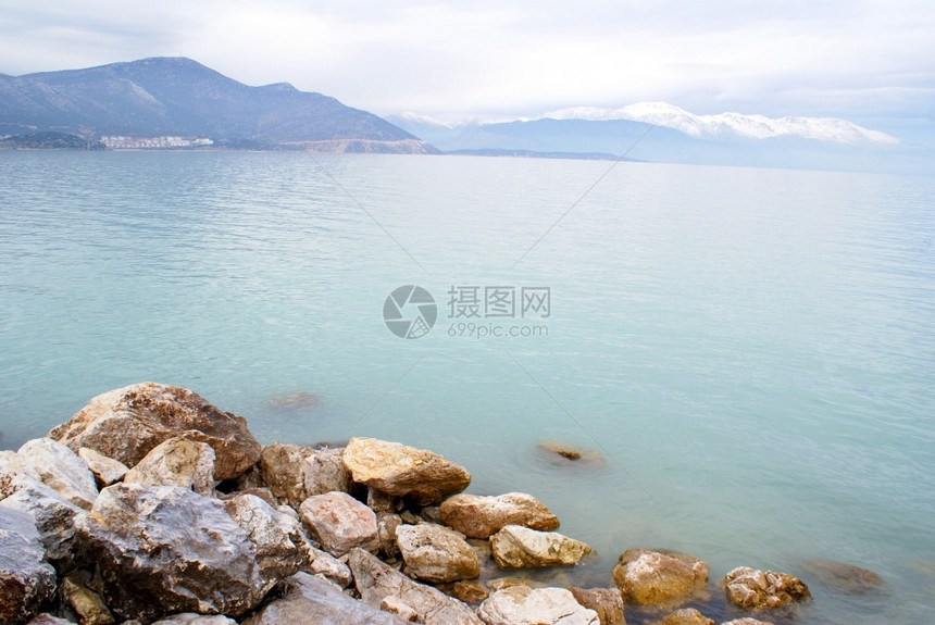 土耳其的Egirdir湖与白水图片