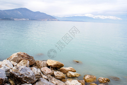 土耳其的Egirdir湖与白水图片