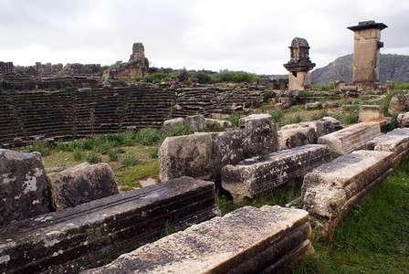 Xanthos剧院和纪念碑的废墟图片