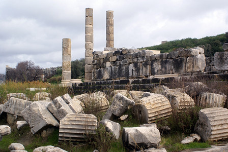 土耳其西部Letoon的寺庙和柱子图片