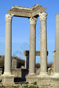 土耳其Perge的柱和寺庙高清图片