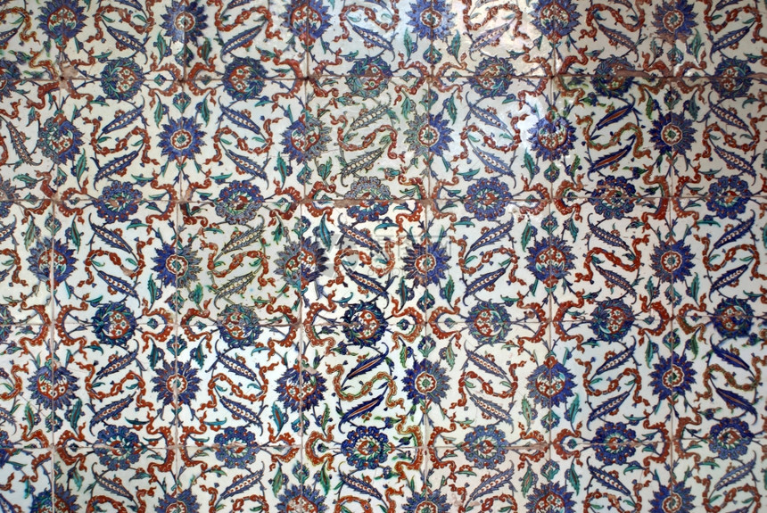 在伊斯坦布尔Topkapi宫的Harem墙上的瓷砖图片