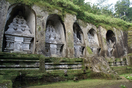 巴厘岛Ubud附近GunungKawi的洞穴图片