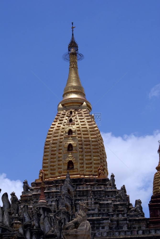 缅甸巴甘阿南达寺庙金斑图片