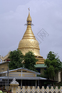 缅甸仰光的MahaVizayaPaya图片