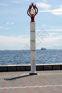 菲律宾马尼拉街灯和轮船图片
