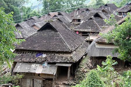 云南老旧的naxipeopleke村背景图片