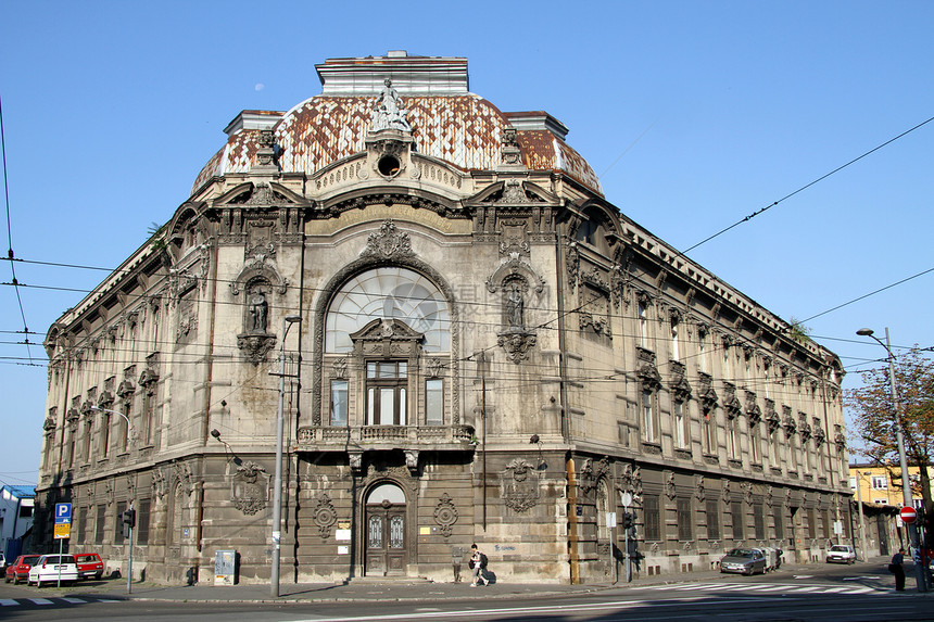塞尔维亚贝格莱德街上旧建筑图片