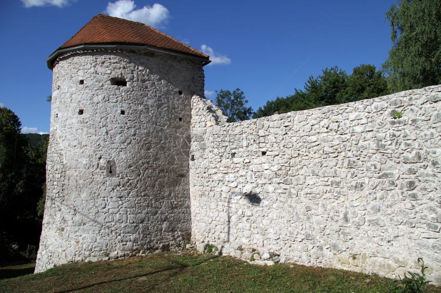 克罗地亚奥卢基的塔和堡垒墙图片