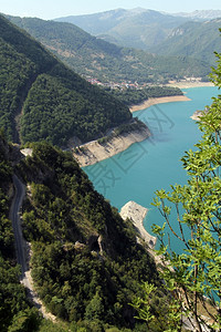 黑山皮瓦湖附近公路图片