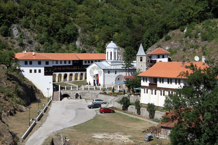 普列夫利亚附近的修道院图片