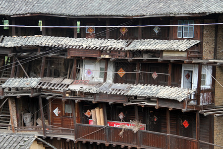 华村大木制小屋内图片