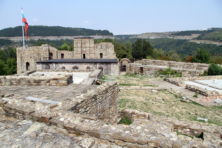 国王的废墟保加利亚维利科蒂尔诺沃Tsatevets要塞的s宫图片