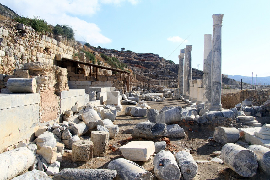 土耳其克尼多斯古老寺庙的废墟图片