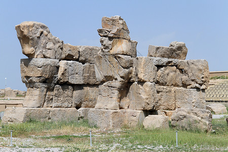 伊朗佩尔塞波利斯大石马和头高清图片