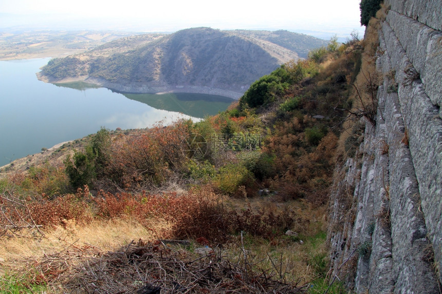 位于土耳其Pergam和湖泊的Acropolis的所有堡垒图片