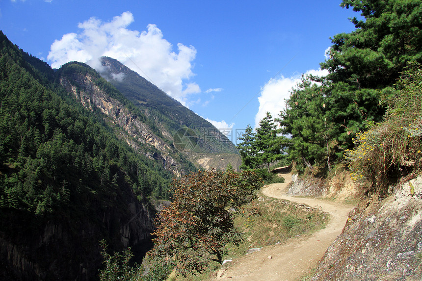 尼泊尔的足道和山区图片