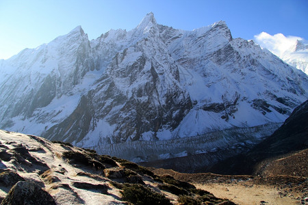 尼泊尔山雪图片