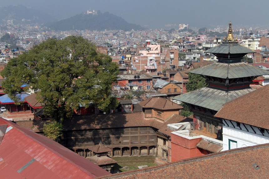 尼泊尔国王宫和哈特曼杜的王宫屋顶图片