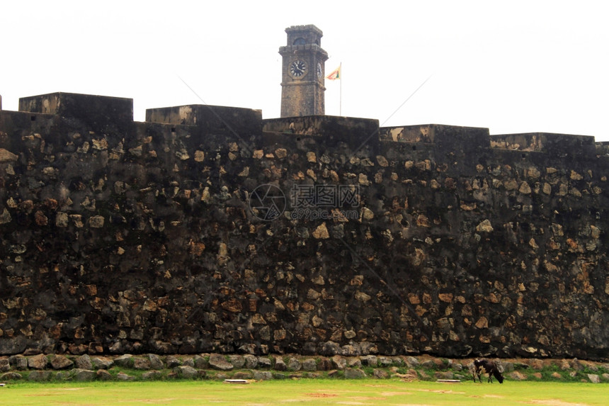斯里兰卡加勒的钟塔和堡垒墙图片