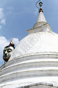斯里兰卡WewurukannaVihara的白达哥巴和佛祖领袖图片