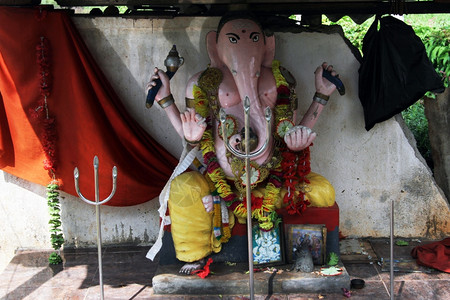 斯里兰卡神庙上的印度教迦内沙图片