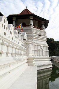 位于斯里兰卡坎迪牙寺角落的塔图片