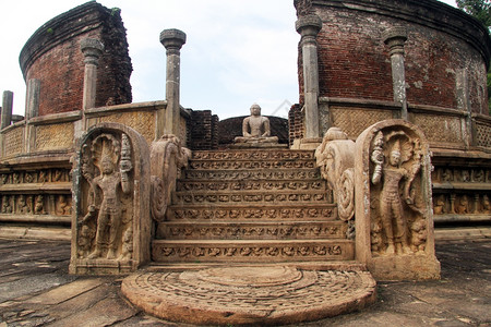 斯里兰卡Polonnaruwa佛祖的传说图片