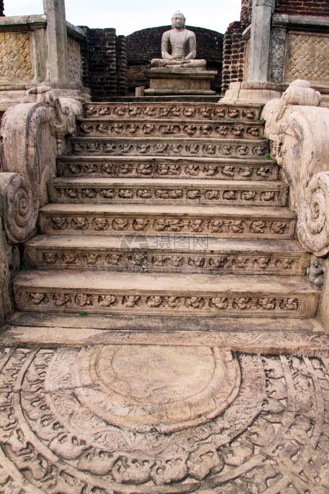 斯里兰卡Polonnaruwa的月石和天阶楼梯图片