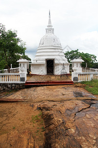 斯里兰卡Aukana佛附近小丘帕图片