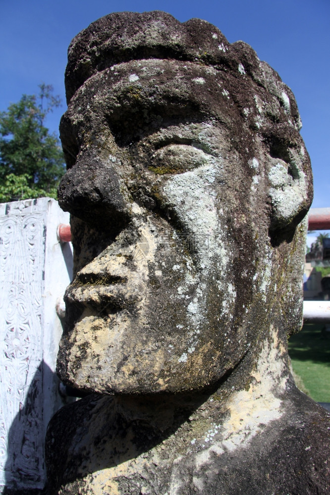 印度尼西亚萨莫尔岛最后国王的石头图片