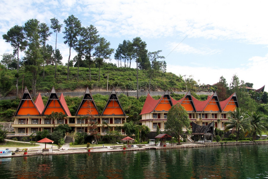 印度尼西亚Samosir岛上传统的Batak房屋系列图片