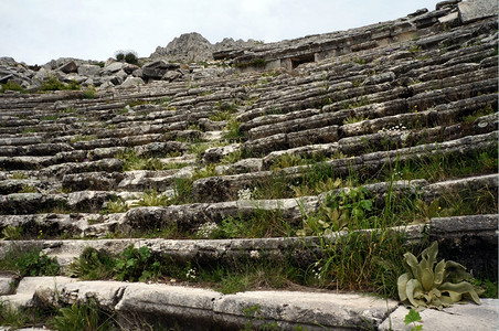 土耳其Sagalassos剧院各排座位图片
