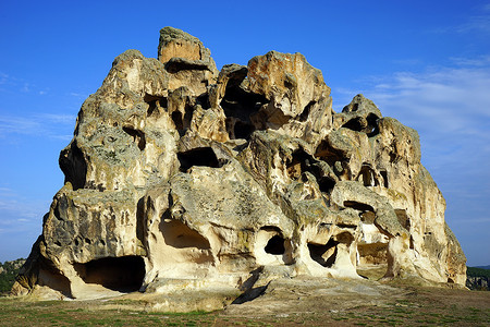 土耳其米达斯有岩洞的石图片