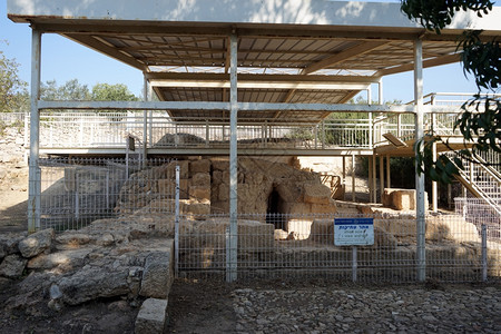 王祖贤以色列境内SprinfEinZur附近的废墟背景