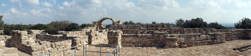 以色列古老农场HirbatAkav的全景图片