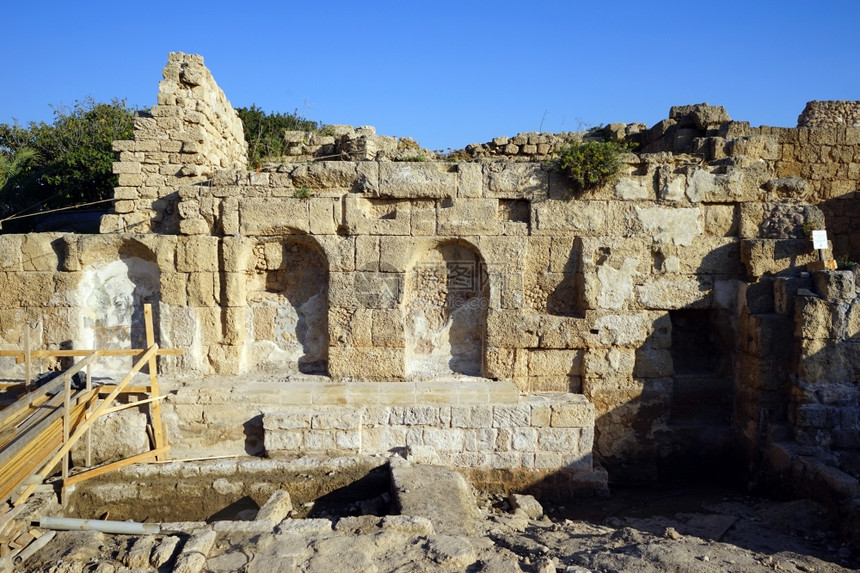 以色列罗曼凯撒雷亚古寺庙废墟内图片