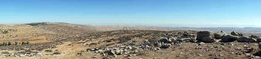 以色列阿马萨附近的脚足和山丘图片