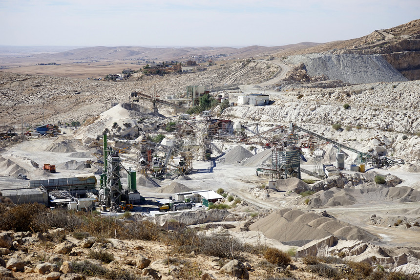 IsrsaelDrejat村附近的大型采石场图片