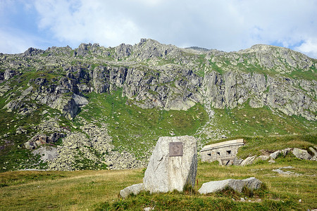 2015年8月在瑞士加瓦石碑图片