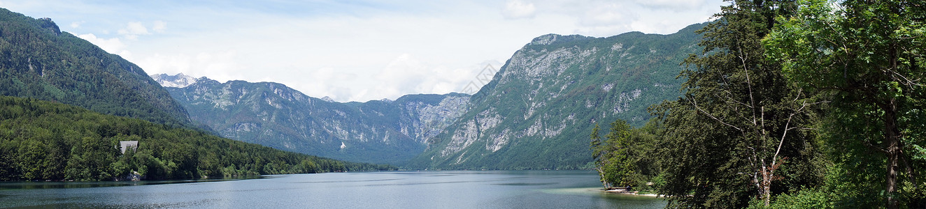 斯洛文尼亚Bohinj湖博欣伊全景图片