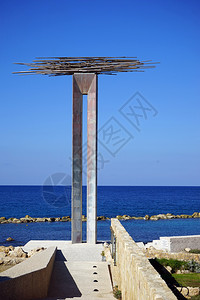 帕普霍斯塞浦路斯大约2017年11月乔治格里瓦斯迪吉斯将军雕像附近的纪念碑图片