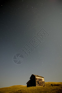 夜景拍摄废弃的房子星光大道加拿大背景图片